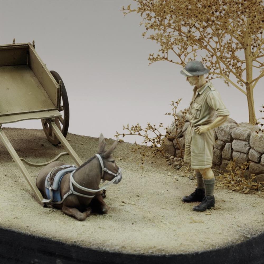Royal Model: 1/35; Tommy & lazy donkey