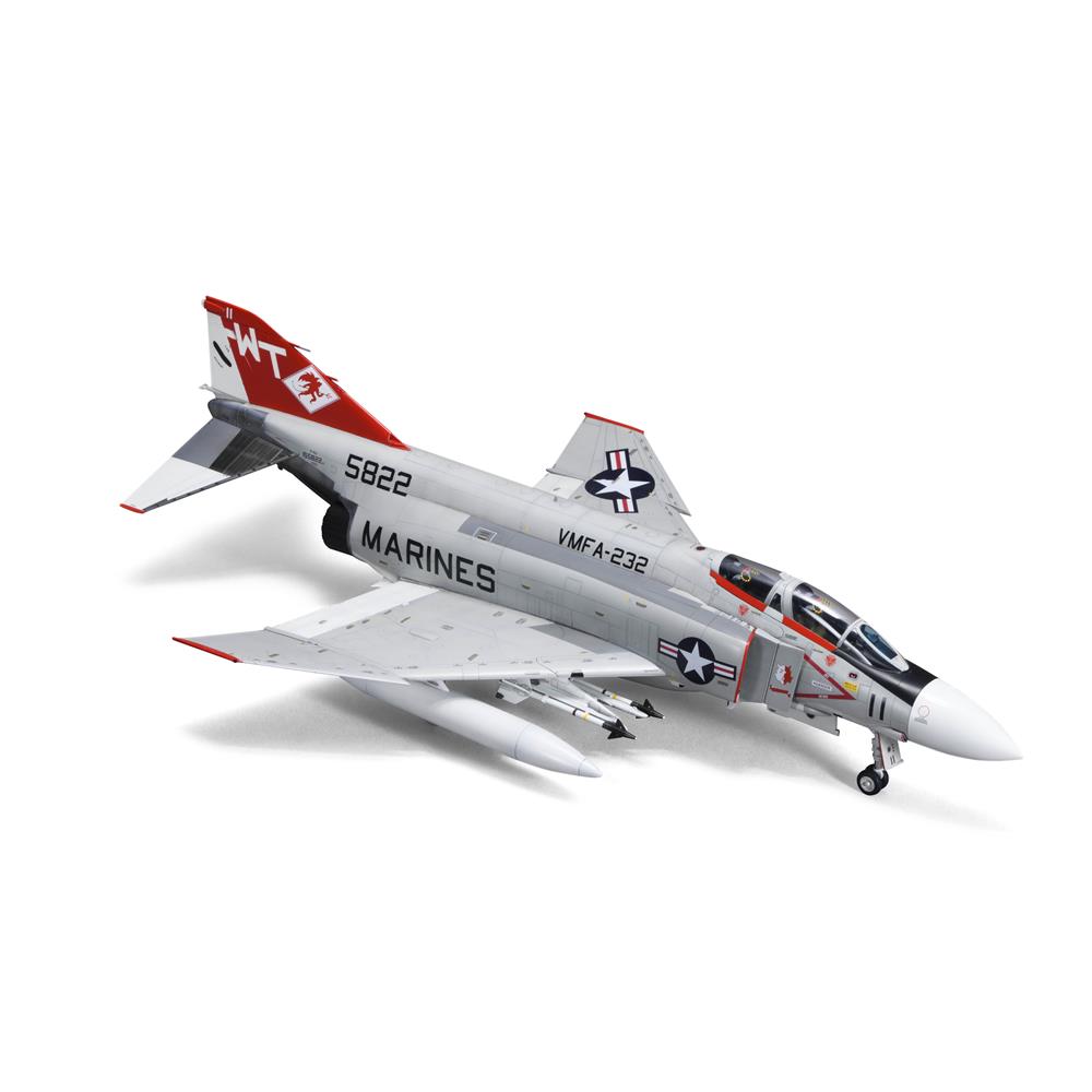 ZOUKEI-MURA: 1/48; F-4J Marines