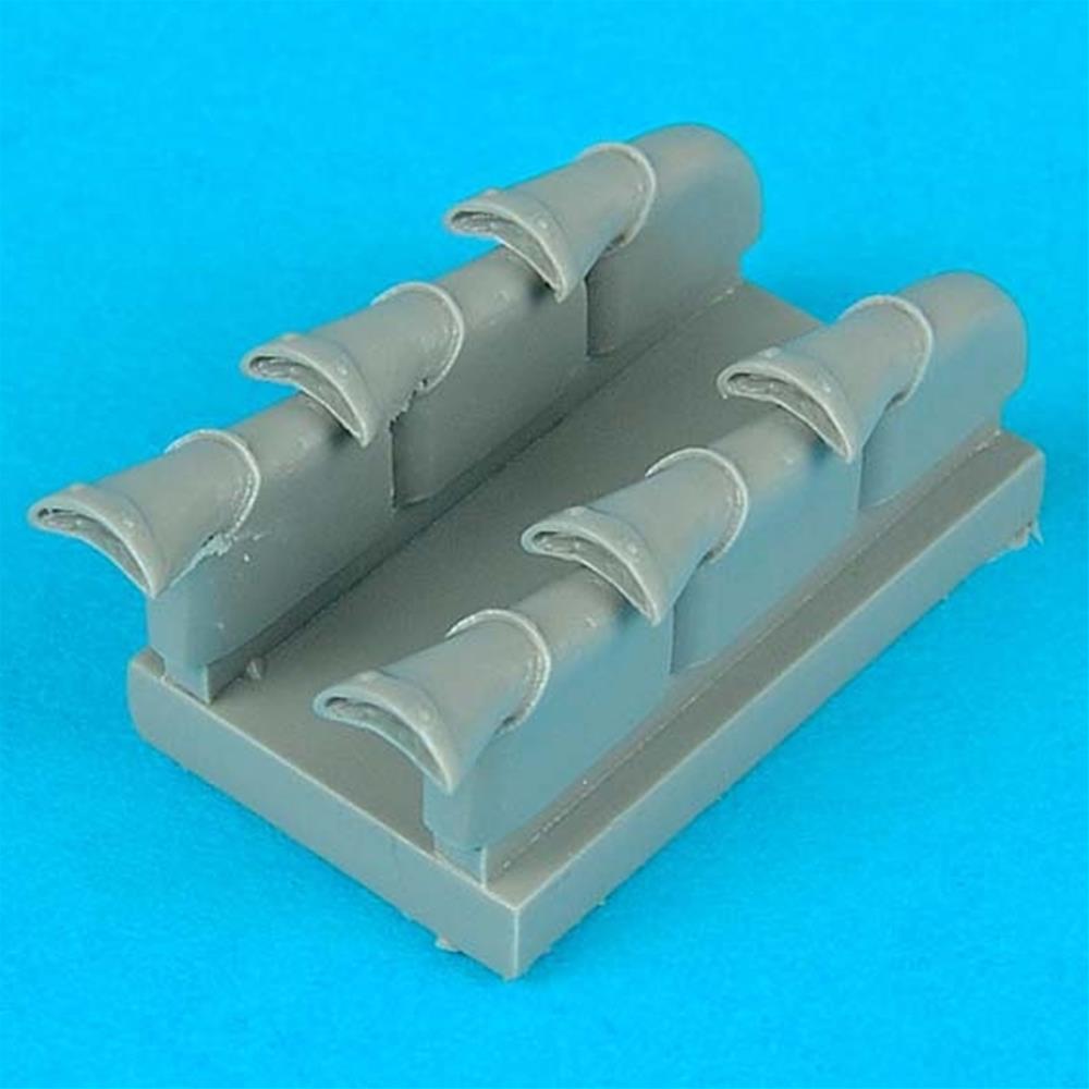 Quickboost: 1:32 Spitfire Mk. V exhaust für Hasegawa Bausatz