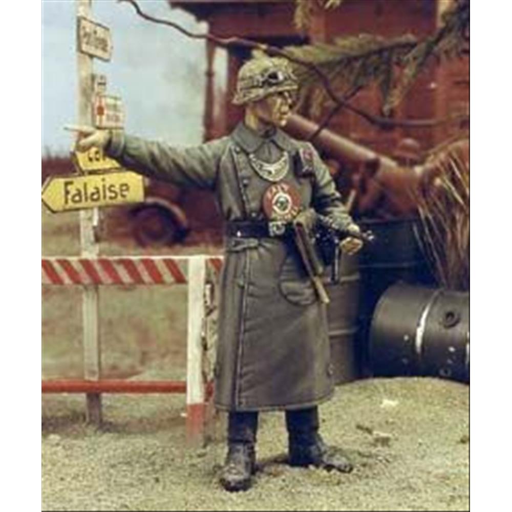 ROYAL: 1:35 Feldgendarm WW2