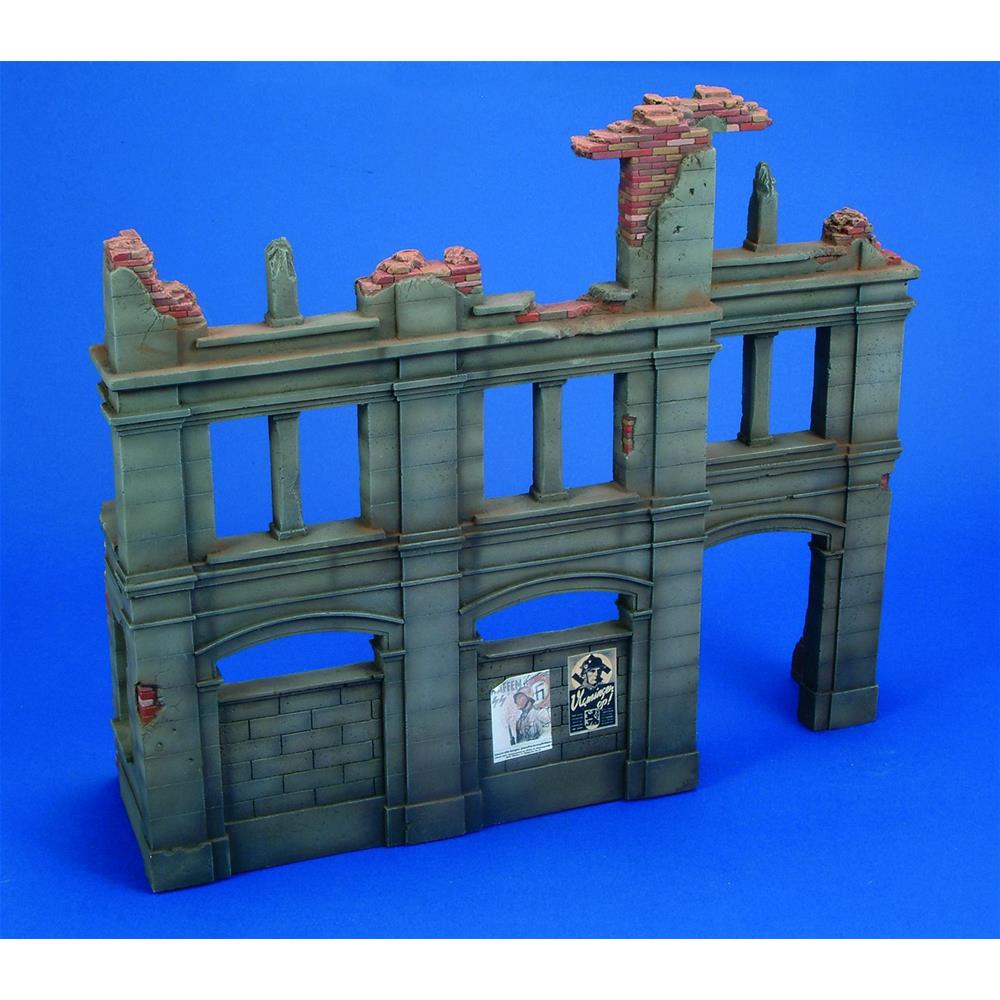 Royal Model: 1/35; palazzina tedesca in rovina