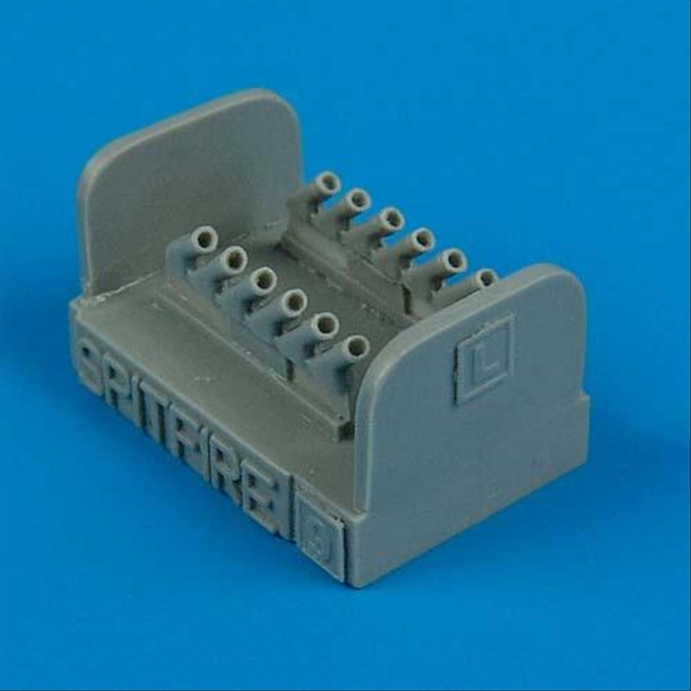 Quickboost: 1:72 Spitfire Mk. IX exhausts - round für Hasegawa Baus
