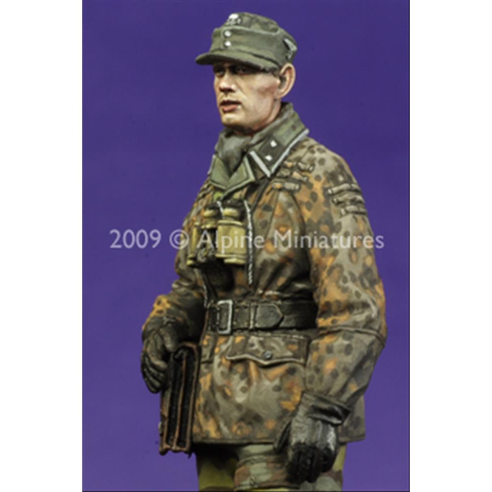 Alpine Miniatures: 1/35; LAH NCO in the Ardennes