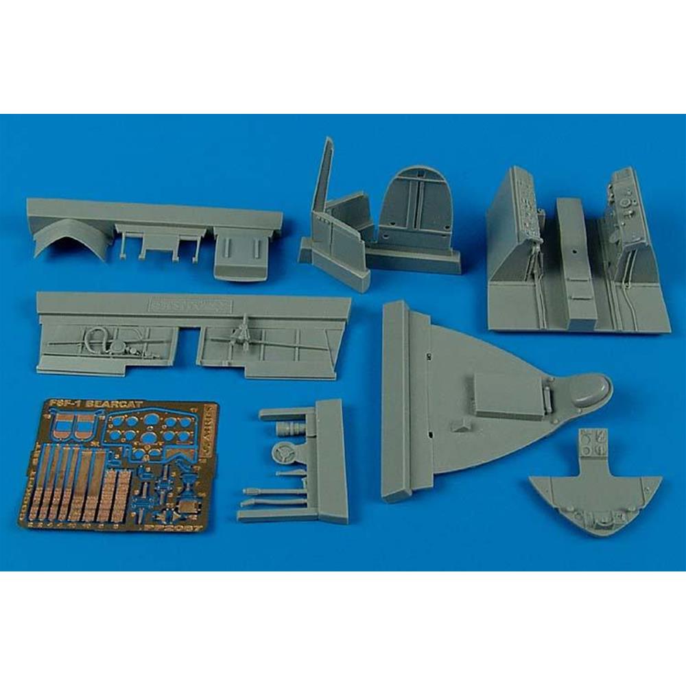 Aires: 1:32 F8F-1 Bearcat cockpit set Für Trumpeter Bausatz