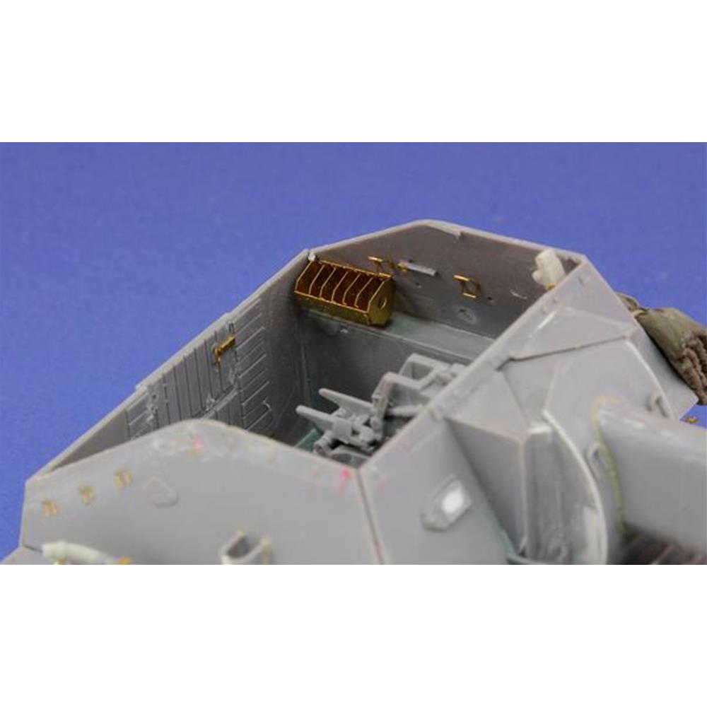 Royal Model: 1/35; SET dettaglio per SU-76M (Miniart)