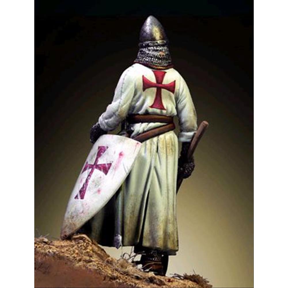 ROMEO MODELS: 54 mm. ; Template Warrior with axe - XIII Century