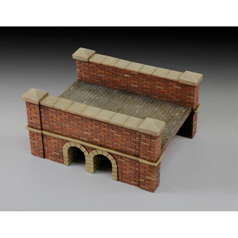 Royal Model: 1/35; Ponticello di mattoni rossi