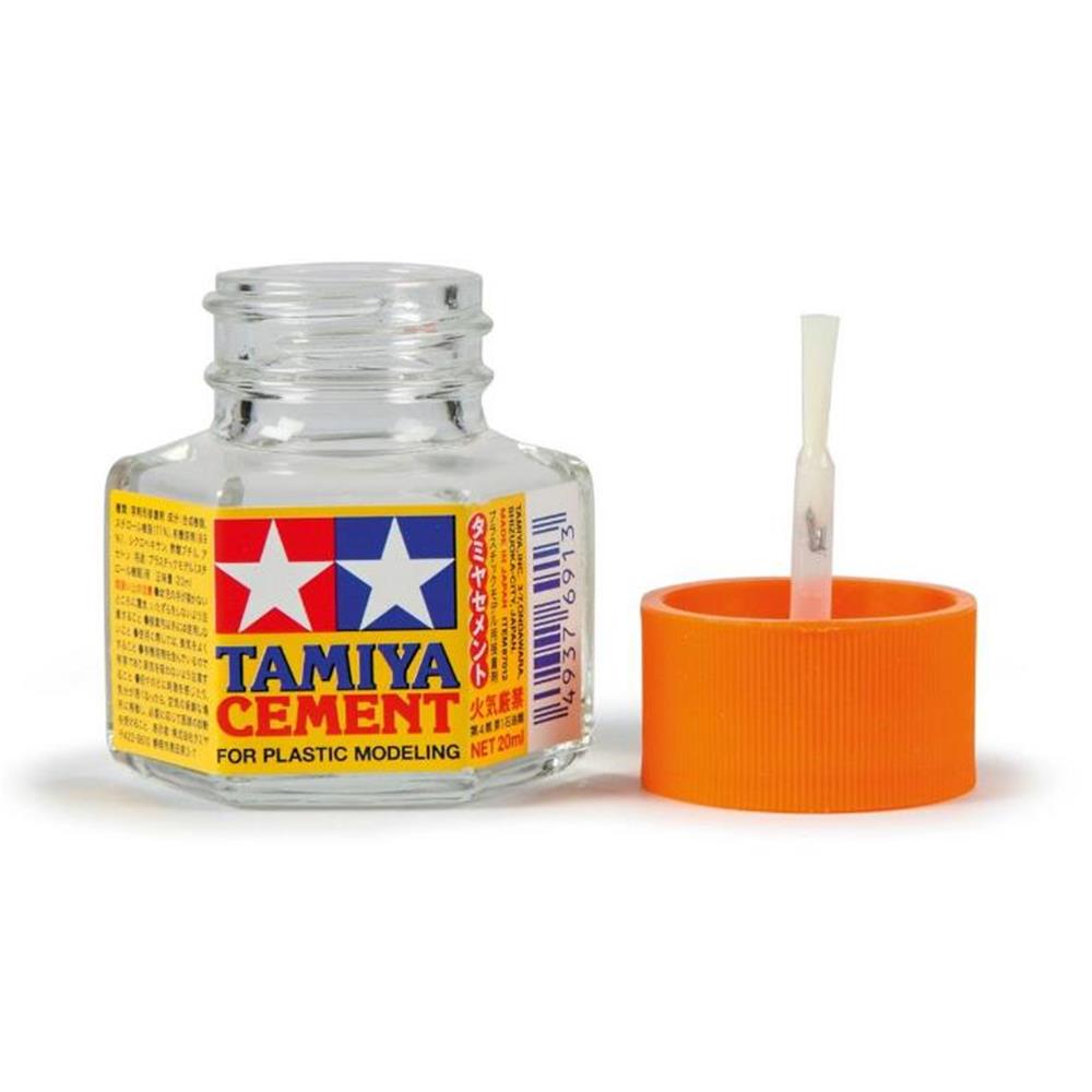 TAMIYA:  Tamiya Cement / Plastikkleber (20ml)