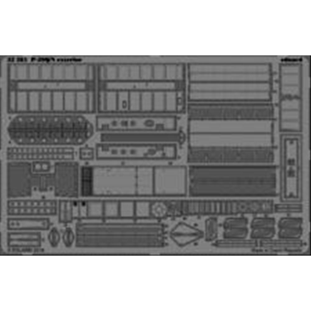 EDUARD: 1/32; P-39Q/N exterior (per kit KITTY HAWK) - set fotoincisioni