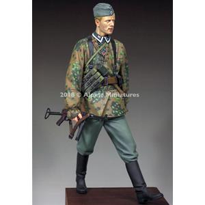 Alpine Miniatures: 1/16; WSS Grenadier NCO