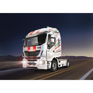 ITALERI: 1/24 IVECO STRALIS HI WAY