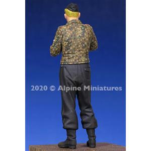Alpine Miniatures: 1/35; WSS Panzer NCO 