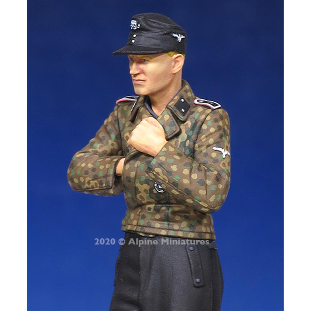 Alpine Miniatures: 1/35; WSS Panzer NCO 
