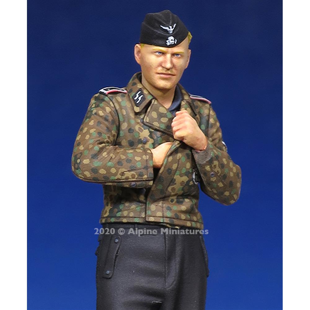 Alpine Miniatures: 1/35; WSS Panzer NCO 