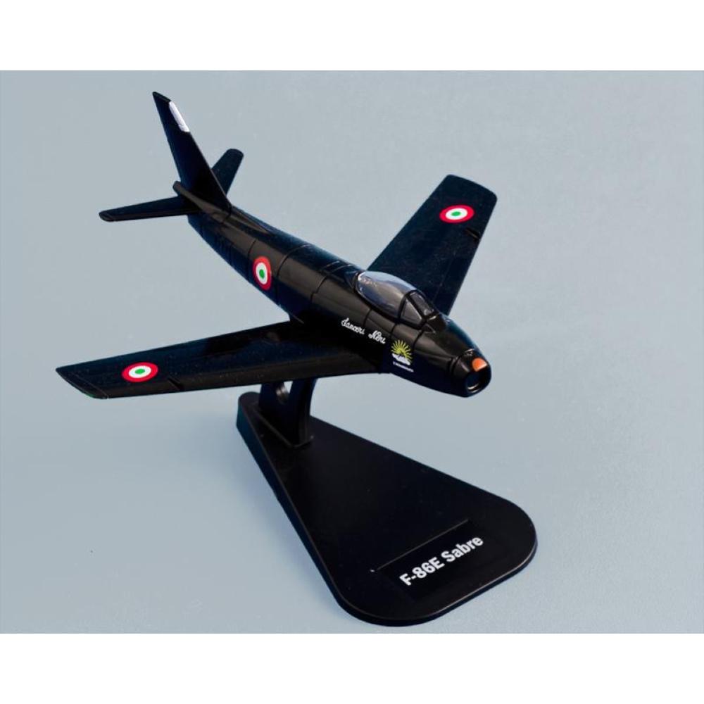 ITALERI: 1/100 F86E SABRE LANCERI NERI