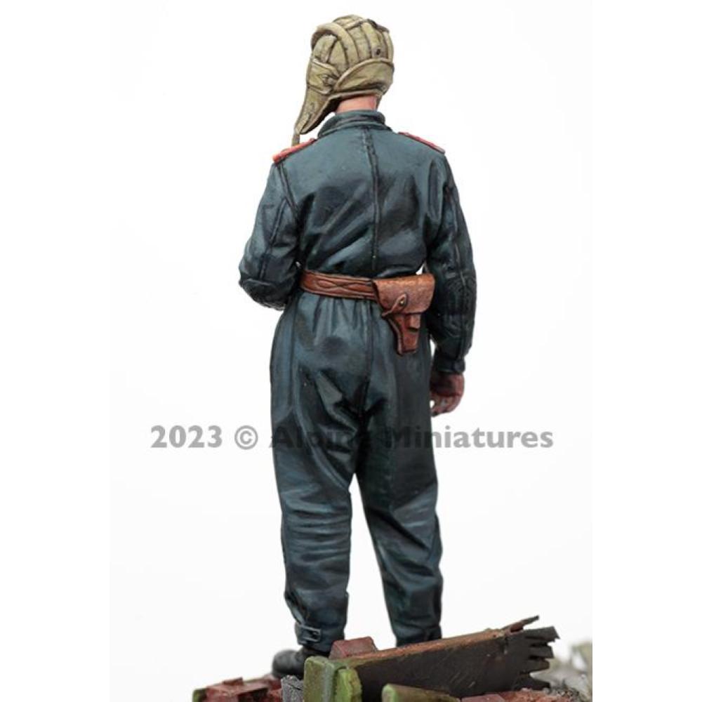 Alpine Miniatures: 1/35; WW2 Soviet Tank Officer #2