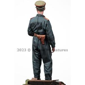 Alpine Miniatures: 1/35; WW2 Soviet Tank Officer #2