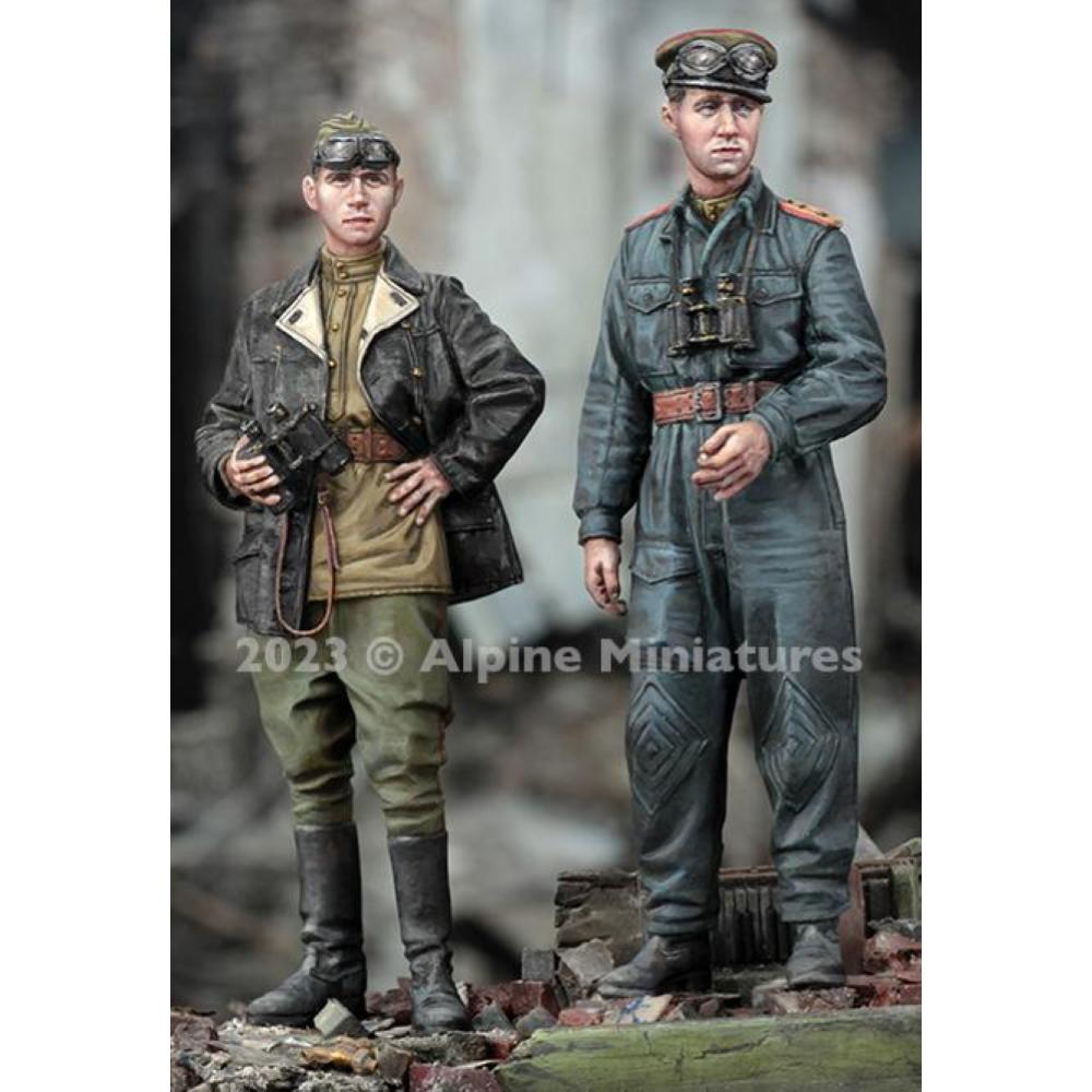 Alpine Miniatures: 1/35; WW2 Soviet Tank Officer Set (2 figures)