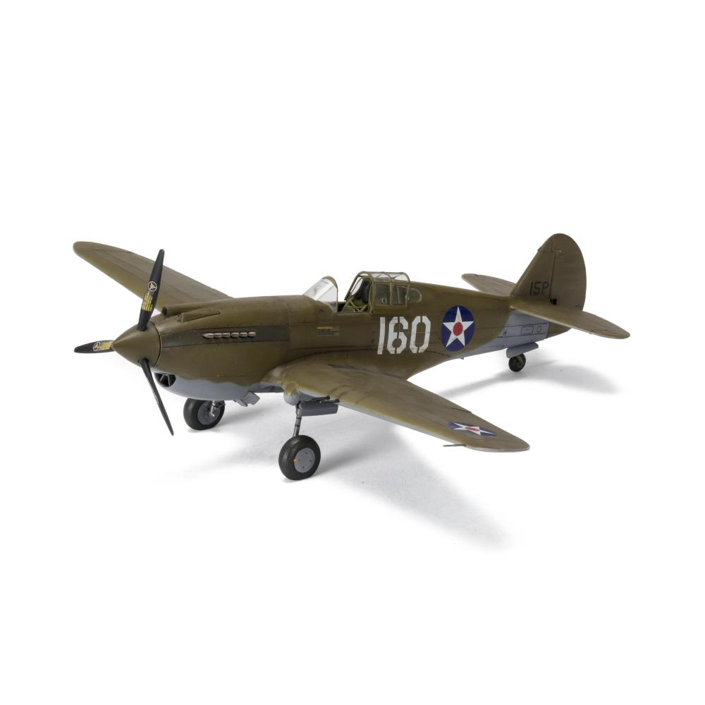 Airfix: 1:48 Scale - Curtiss P-40B Warhawk