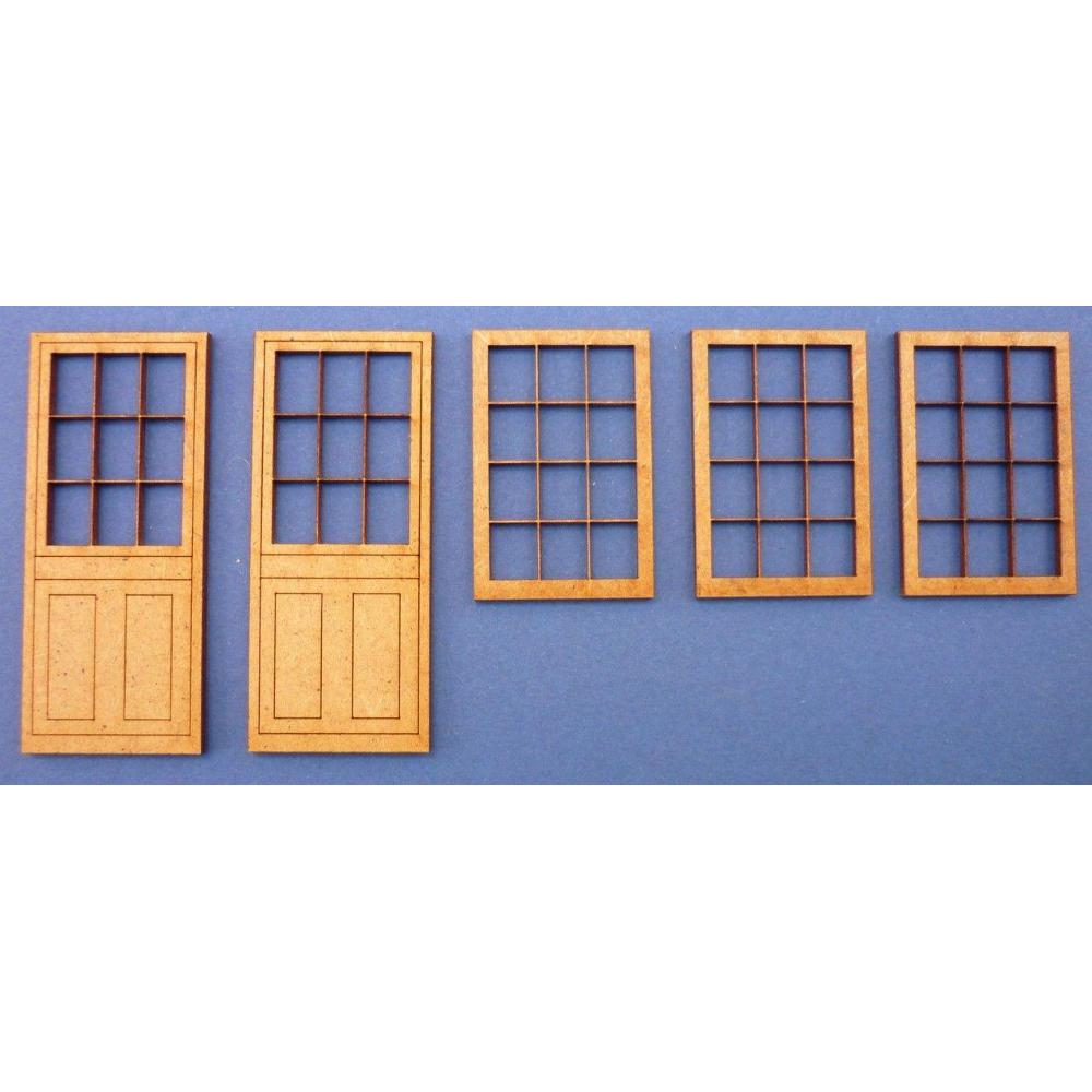 RT-DIORAMA: 1:35; Damaged Village House