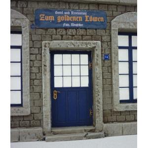 RT-DIORAMA: 1:35; Damaged City Building