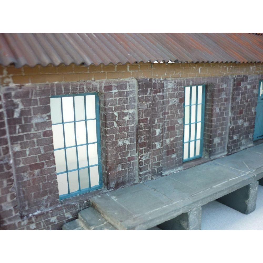 RT-DIORAMA: 1:35; Freight Shed (Modular System)