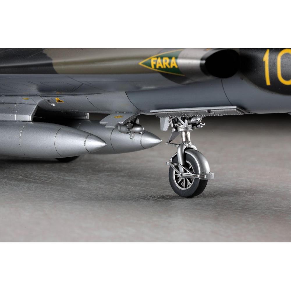 HASEGAWA: 1:48 Saab J35F/J Draken (PT41)