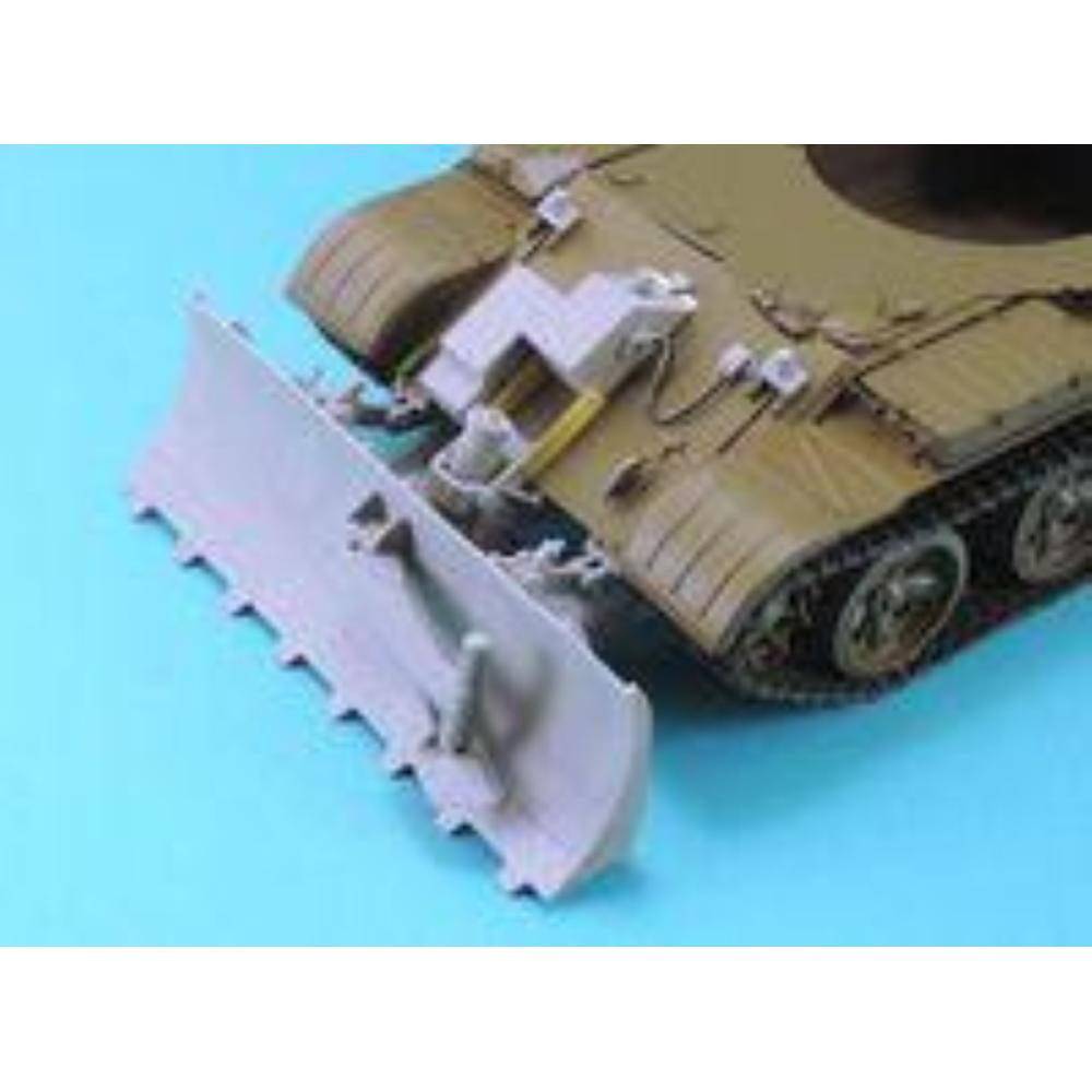 LEGEND PRODUCTIONS: 1:35; BTU-55 Dozer set fot T-55s & Variants