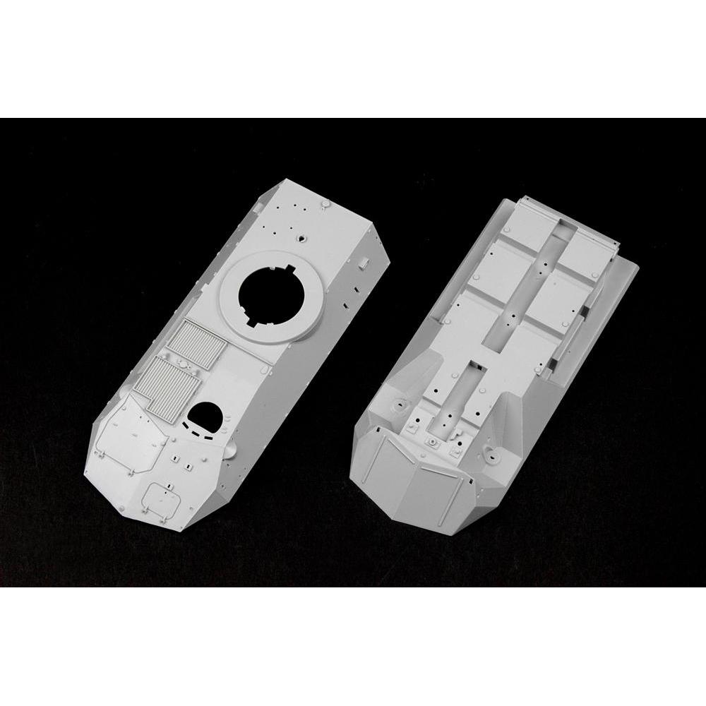 TRUMPETER: 1:35 Canadian Cougar 6x6 AVGP (early)