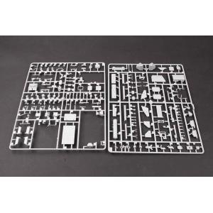 TRUMPETER: 1:35 LAV-III 8x8 Kodiak