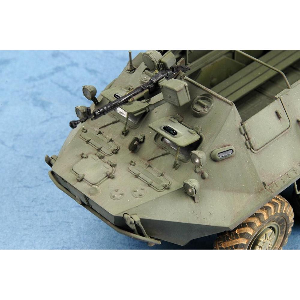 TRUMPETER: 1/35 BTR-60P APC