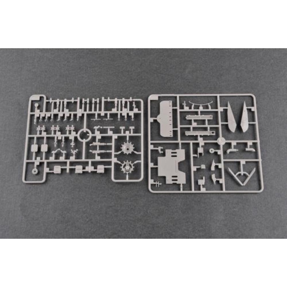TRUMPETER: 1:35 Soviet T-64AV Mod. 1984