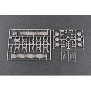 TRUMPETER: 1:35 Soviet T-64AV Mod. 1984