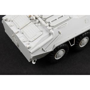 TRUMPETER: 1:35 Russian BTR-70 APC late version