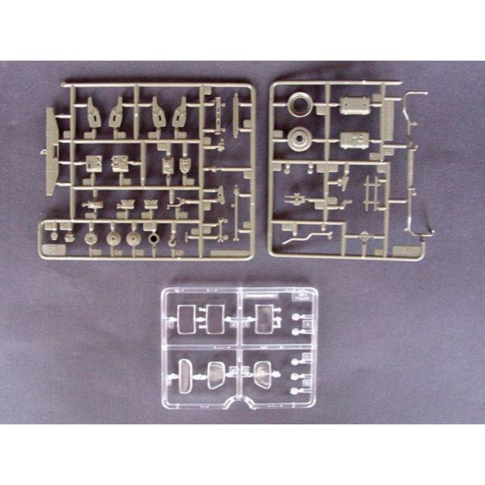 TRUMPETER: 1:35 Soviet ZIL-157K  Military Truck