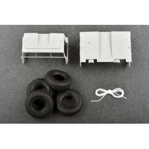 TRUMPETER: 1/35 Russian FROG-7 Short-range artillery