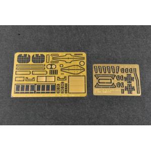 TRUMPETER: 1/35 Russian Zil-131V towed PR-11 SA-2