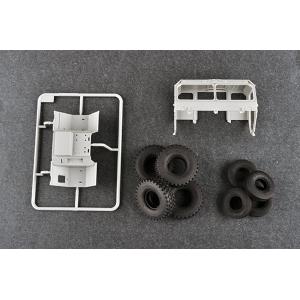TRUMPETER: 1:35 M983A2 HEMTT Tractor with M870A1 Semi-Trailer