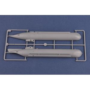 HOBBY BOSS: 1:35 German "Molch" Midget Submarine 1:35