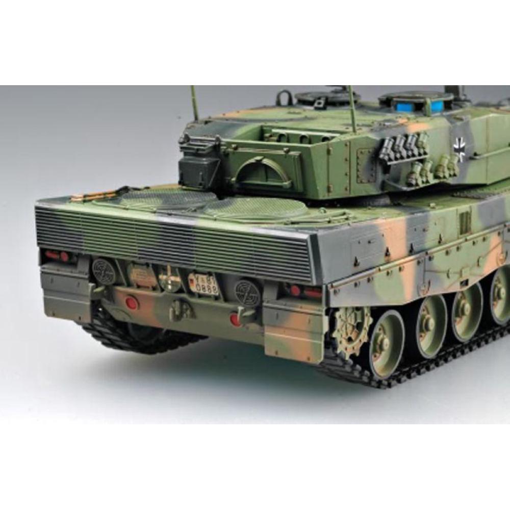 HOBBY BOSS: 1:35 Leopard 2 A4