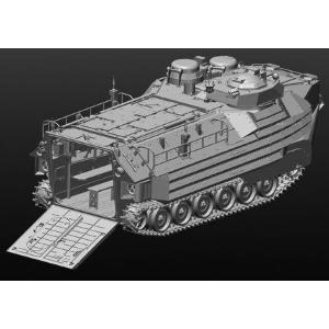 HOBBY BOSS: 1:35 AAVP-7A1 w/EAAK (Enhanced Applique Armor Kit)