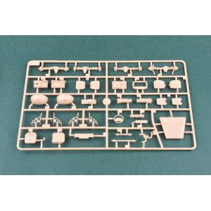 HOBBY BOSS: 1:35 Landrover WMIK w/MILAN ATGM