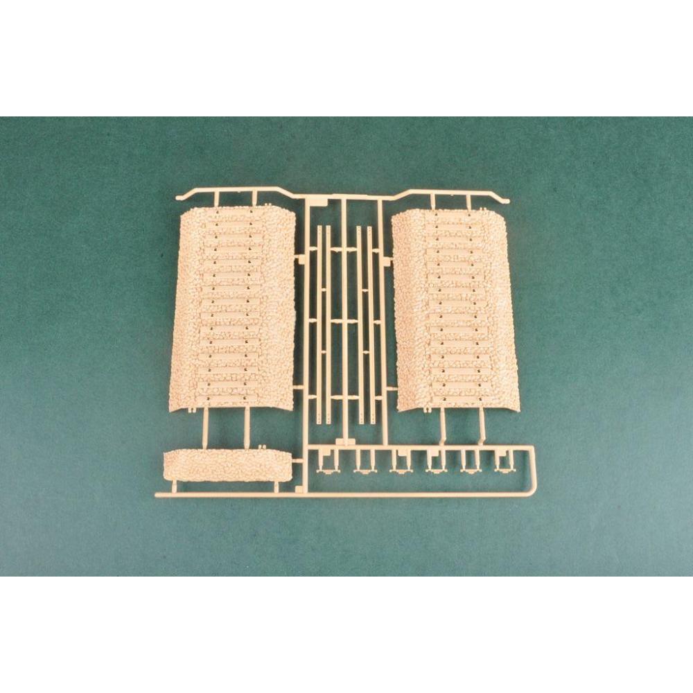 HOBBY BOSS: 1:72 Sov. Armoured Train