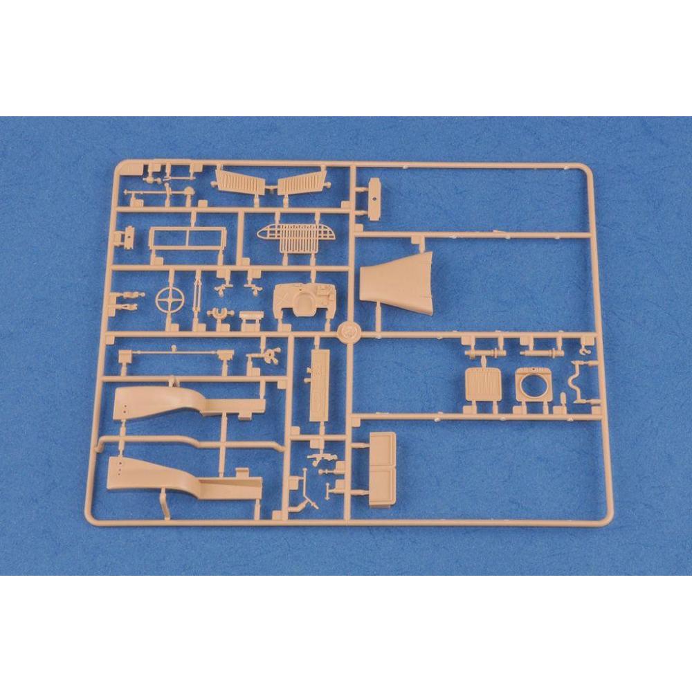 HOBBY BOSS: 1:35 US GMC CCKW 750 gallon Tanker