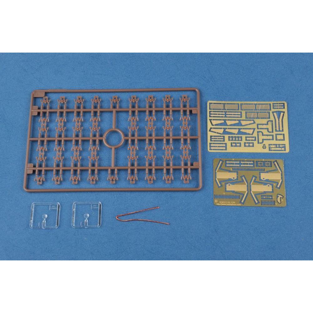 HOBBY BOSS: 1:35 Soviet T-28 Medium Tank (Riveted)