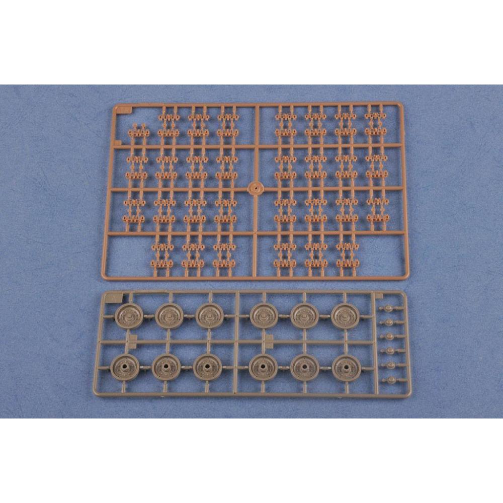 HOBBY BOSS: 1:35 IDF APC Nagmachon (Doghouse I)