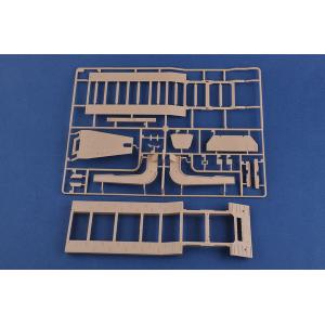 HOBBY BOSS: 1:35 Ukraine KrAZ-6446 w/ MAZ/ChMZAP-5247G semitrailer