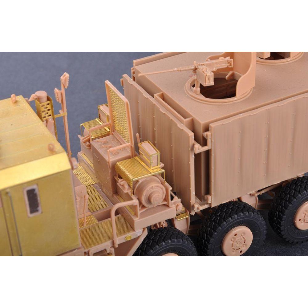 HOBBY BOSS: 1:35 M1070 Gun Truck