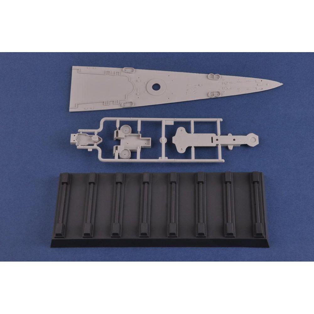 HOBBY BOSS: 1:350 USS Guam CB-2