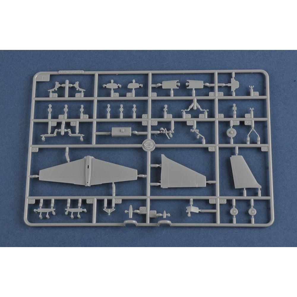 HOBBY BOSS: 1:72 Lockheed U-2C Dragon Lady